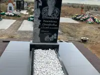 Памятники и надгробия, фотография 9