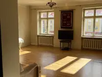 Престижная Сталинка в центре Караганды, 93 кв.м, фотография 2