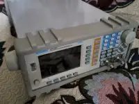 Генератор сигналов Atten Gratten ATF20B новый продам