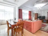 Апартаменты рядом с Байтереком, Кунаева 12/2, фотография 4