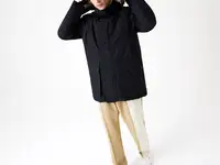 Мужская куртка lacoste с лямками для переноски