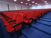 Театральные кресла