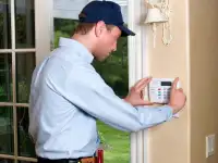 Требуются специалисты технических средств охраны для работы вахтовым методом