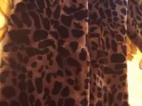 Продам новую цигейковую шубу за 20.000 тенге, фотография 3