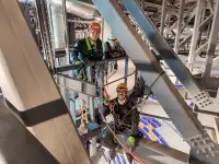 Монтаж сценических лебедок / Установка подвесного оборудования / Высотные работы / Промышленный альпинизм / Альпинисты, фотография 2