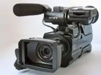Продам Видеокамеру Sony HXR-MC1500P