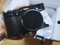 Цифровая камера FUJIFILM X100VI черная, фотография 2
