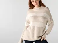 Женский свитер lacoste в полоску