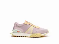 Женские кроссовки  carnaby evo