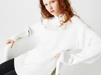 Женский свитер lacoste