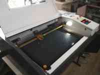 Лазерный станок 60*40cm М2 40W настольный (МЕТАЛЛИЧЕСКИЕ НАПРАВЛЯЮЩИЕ), фотография 2