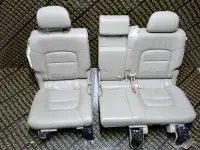 Второй ряд сидений Toyota Land Cruiser 200