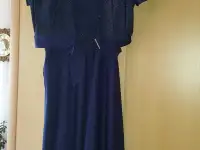 Платье костюмы недорого в хорошем состоянии, фотография 3