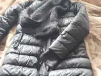 Продам женскую верхнюю одежду, фотография 2