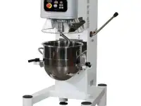 Напольный планетарный миксер Apach Bakery Line APL80 предназначен для замеса различного теста, взбивания кремов, муссов,