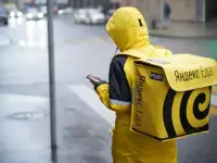 Работа курьером в Яндекс еде. Повышенные ставки.