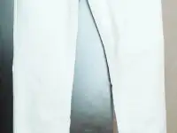 Продам новые брюки-скинни, белые, размер S р.44, произв. Турция 7 500 тг., фотография 2