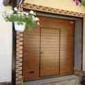 Гаражные секционные автоматические ворота со встроенной калиткой, фотография 2