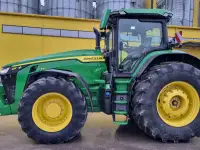 Трактор John Deere 8R 310 2021, фотография 2