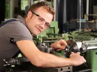 требуются токаря 3-6 разряда., фотография 2