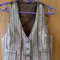 Женский жилет