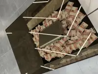 Денежный стол, фотография 3