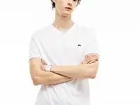 Мужская футболка lacoste с v-образным вырезом