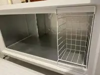 Продается морозильный ларь, фотография 2