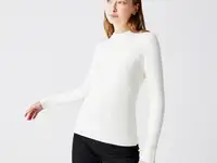 Женский облегающий свитер lacoste