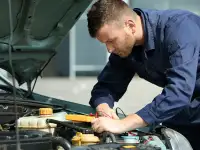 требуется водитель с личным авто