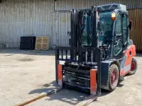 Вилочный погрузчик Toyota 8FD35 с кабиной из Японии, фотография 7