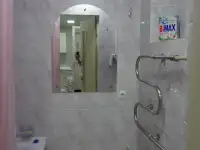 рядом Море. Пляж песчаный, парк. 2х комн.кв. 2 мкр 21 дом посуточно, фотография 8