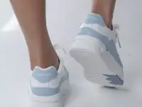 Продам женские кроссовки, фотография 2