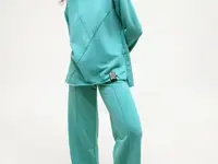 Хлопковый повседневный костюм голубого цвета