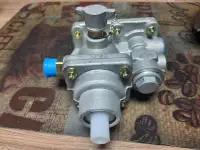 Воздушный клапан тормозной системы-Солдатик, фотография 2