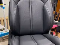 Перетяжка и реставрация автокресел и салона авто, фотография 2