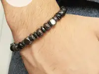 Браслет Тройная защита из натуральных камней агата, лавы и гематита, фотография 2