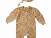 Комбинезон и шапка наследник выжанова