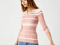 Женский свитер lacoste с воротом-поло