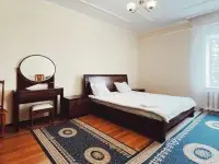 Сдам коттедж на длительный срок, Посёлок Бурабай, ул. Кокмайса 5-б, фотография 2