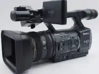 Цифровая видеокамера SONY HDR-AX2000, фотография 3