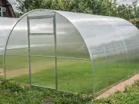 Теплица дачная из поликарбоната, фотография 5