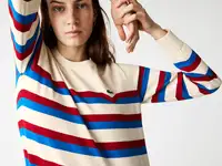 Женский свитер lacoste