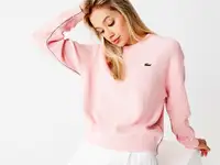 Женский свитер lacoste из органического хлопка и v-образным вырезом