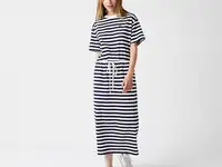 Женское длинное  платье  lacoste