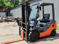 Вилочный погрузчик Toyota 8FG15 из Японии, фотография 3