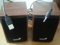 Продам компьютерные 2 звуковые колонки Genius . В отличном состоянии  Ц. 5 000 тг. Т.