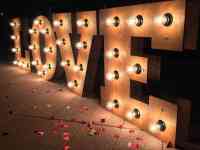 Объемные световые буквы в ретро стиле, фотография 5