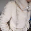 Белая искусственная шубка