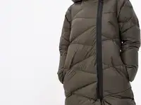 Пуховик helly hansen